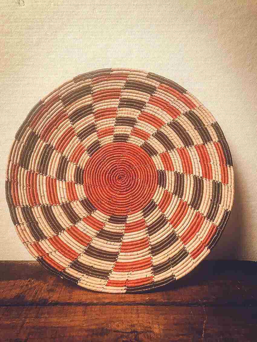 Flat Plate Handwoven Basket (TBSK17-5) Image