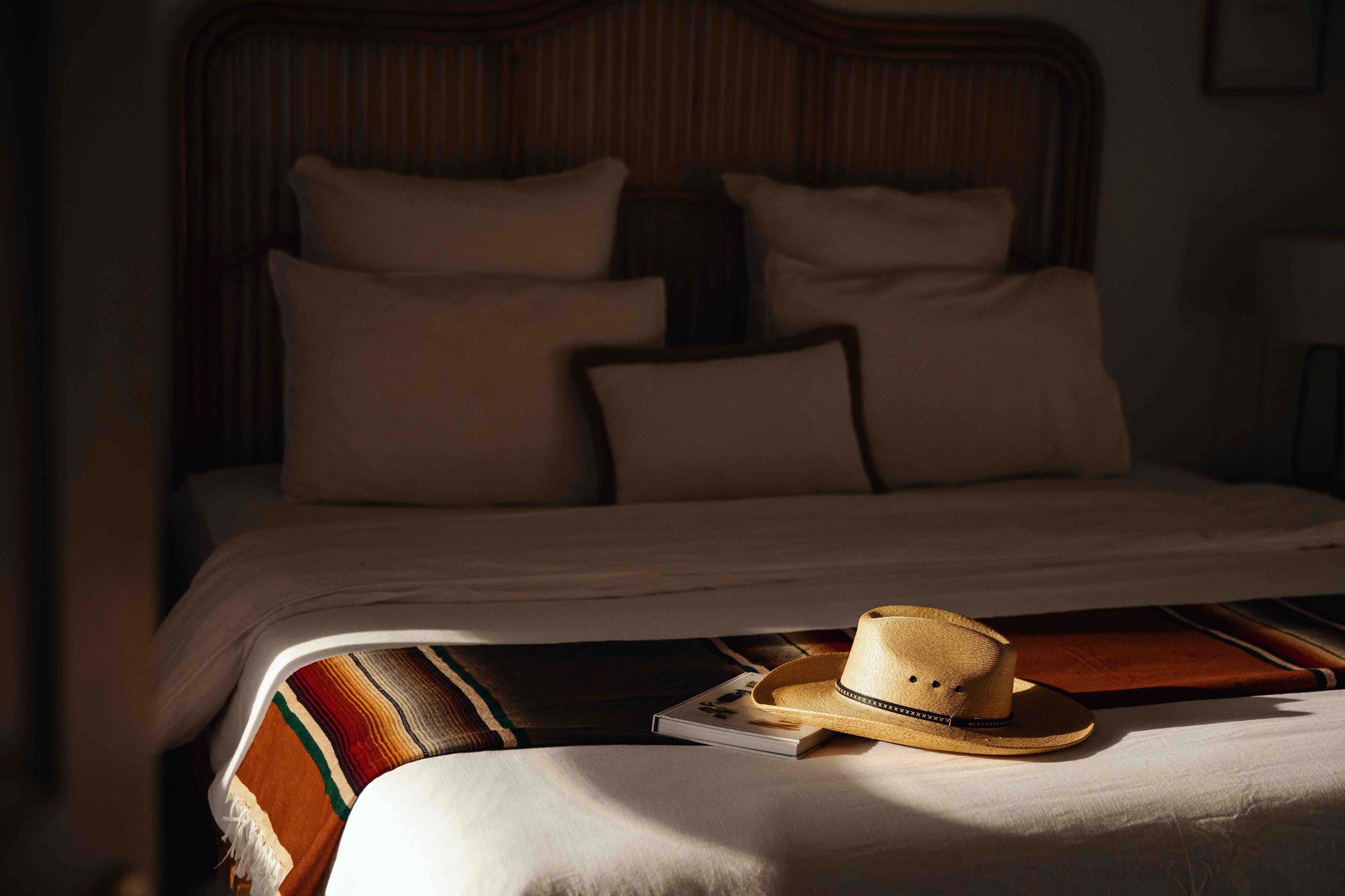 Sand & Sage Lightweight Throws