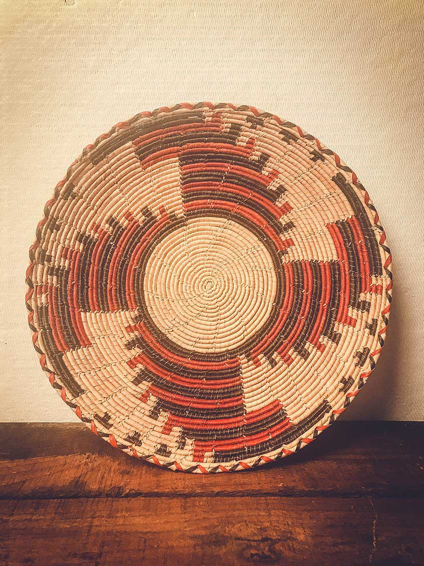 Flat Plate Handwoven Basket (TBSK17-9)